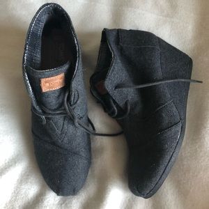 Tom’s Desert Women’s Wedges